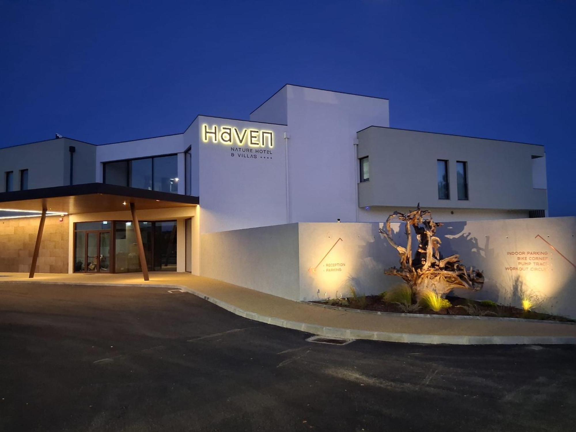 Haven Nature Hotel & Villas Batalha Buitenkant foto